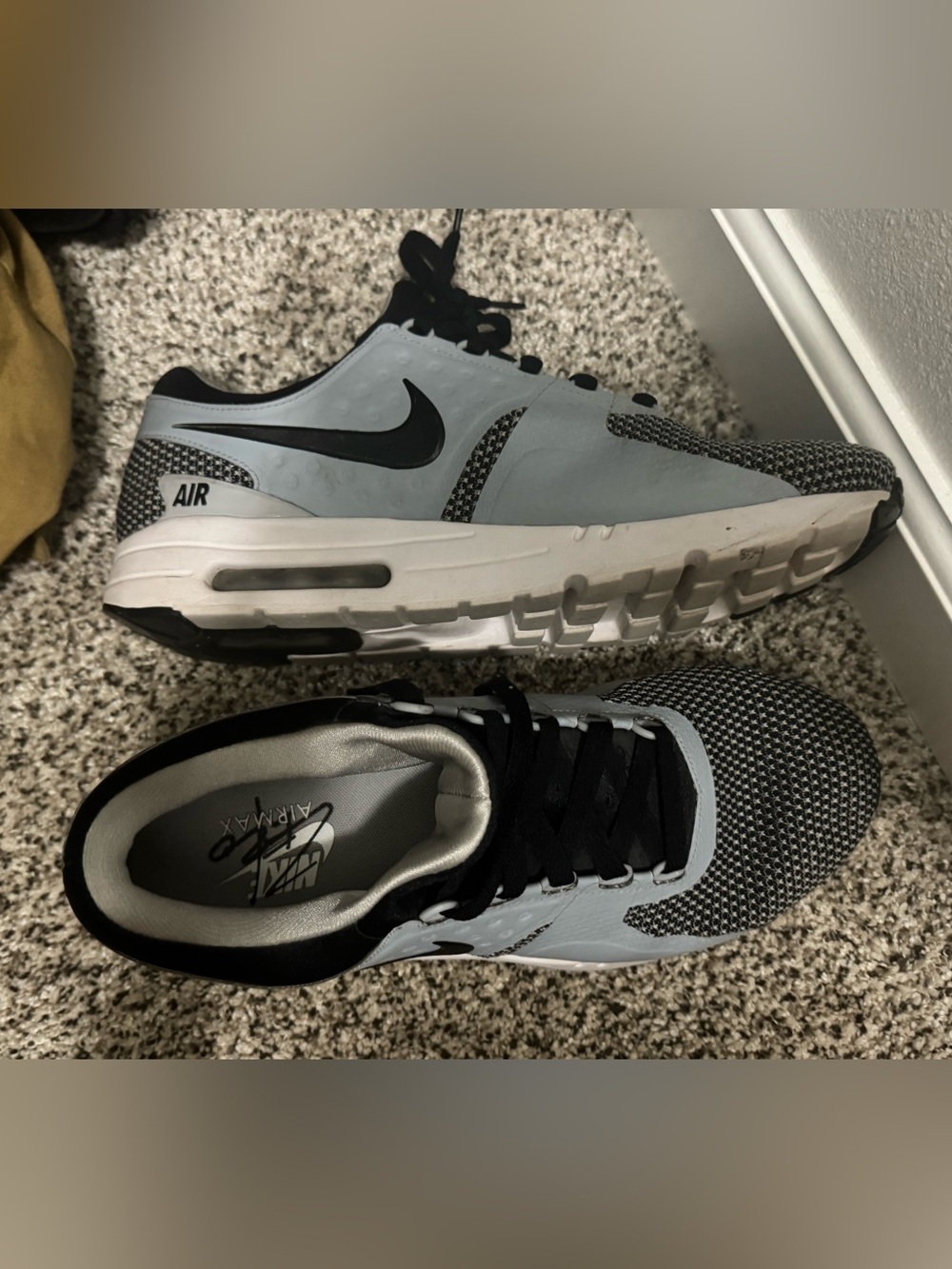 Nike Men’s Light Gray Blue & Black Casual Sneaker - Picture 2 of 6